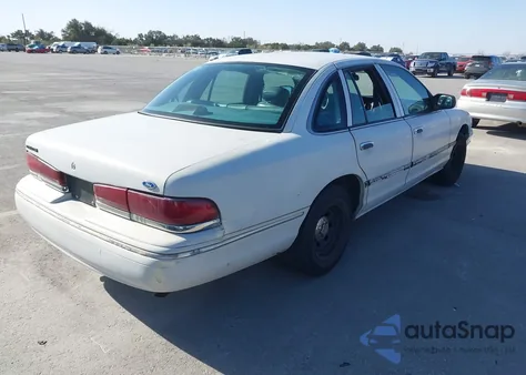 1997 Ford Crown Victoria Police Interceptor из США, поврежденный, VIN 2FALP71W2VX123995